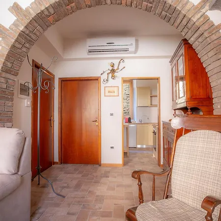 Holiday home La Dimora Dell'abramo-la Banda